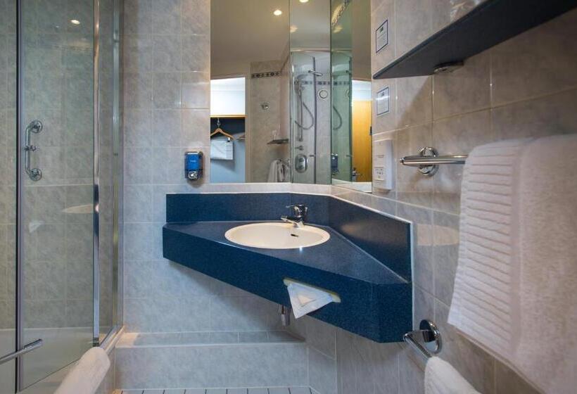 스탠다드 룸, Holiday Inn Express Manchester   Salford Quays, An Ihg