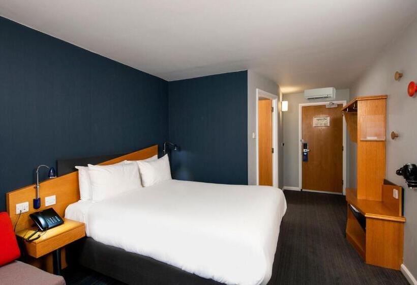 스탠다드 룸, Holiday Inn Express Manchester   Salford Quays, An Ihg