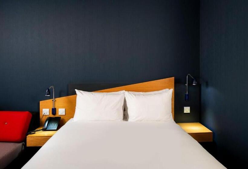 스탠다드 룸, Holiday Inn Express Manchester   Salford Quays, An Ihg