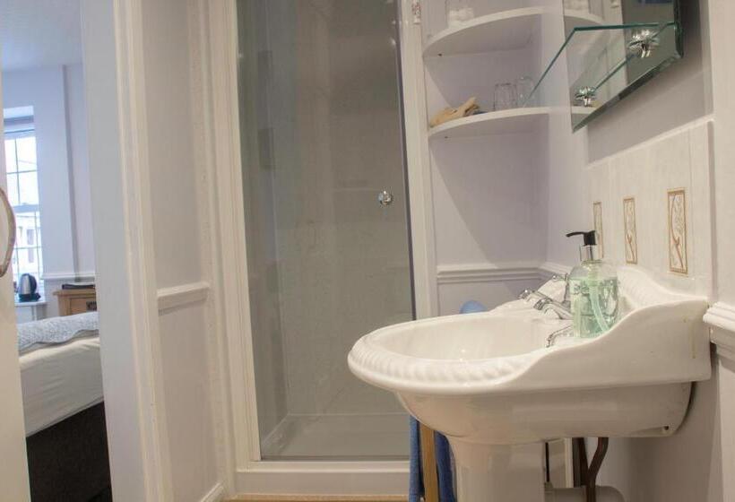 Номер Стандарт, Meadhon Guest House