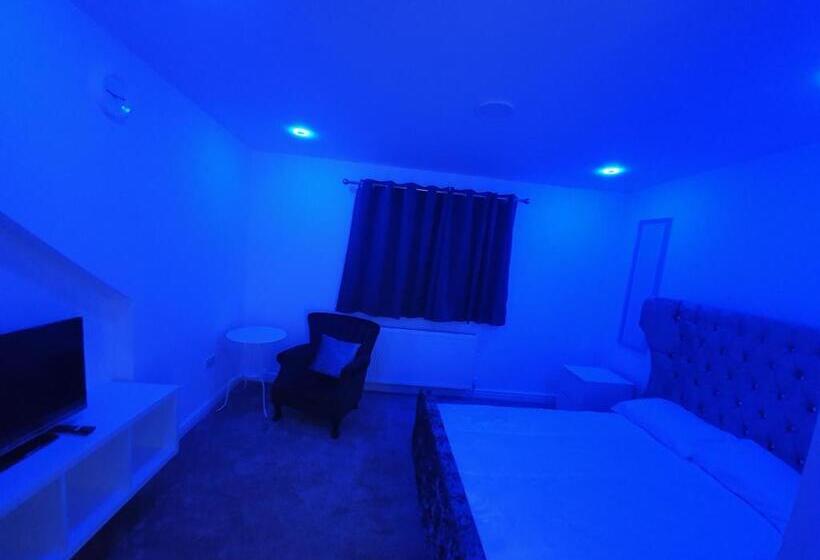 Номер Deluxe, Beautiful Rooms Shaw St And Pine St