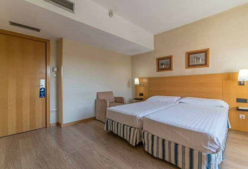 Habitación Estándar, Infanta Mercedes