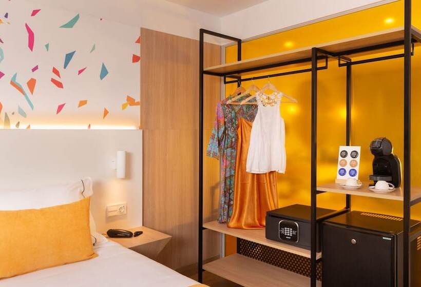 חדר משפחתי, L'Azure Hotel 4* Sup