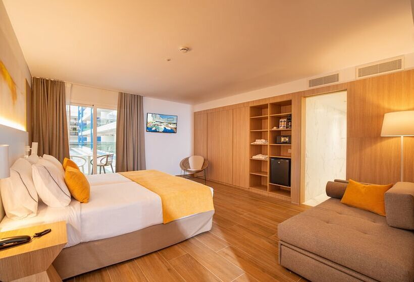 חדר סופריור לשלושה, L'Azure Hotel 4* Sup