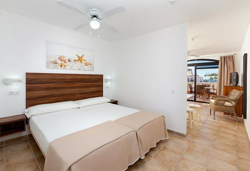 Студио Стандарт Вид на Бассейн, Sol Sun Beach Apartamentos