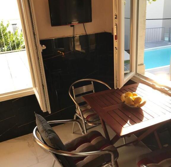침실 1개 아파트, Apartments Rako