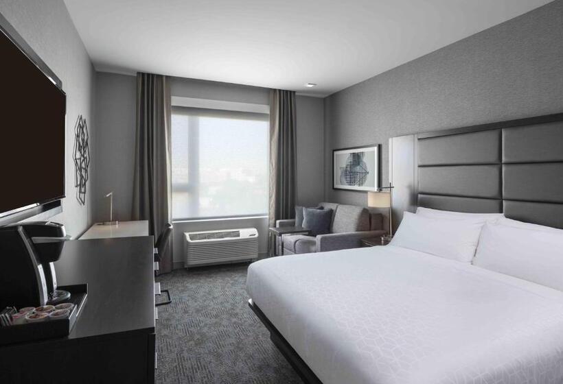 带大床的标准间, Holiday Inn Express   Boston Logan Airport   Revere, An Ihg