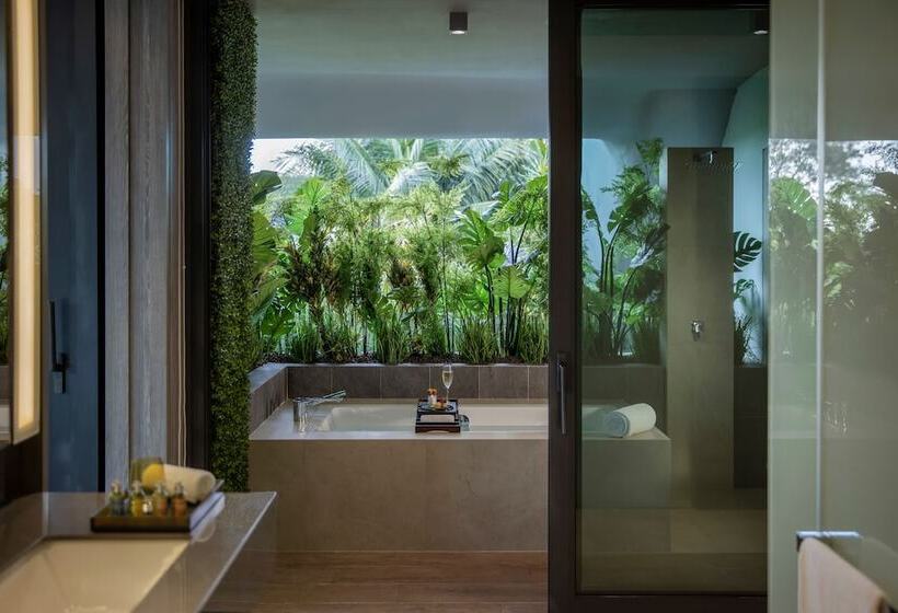 سوییت با چشم‌انداز استخر, Dusit Thani Laguna Singapore
