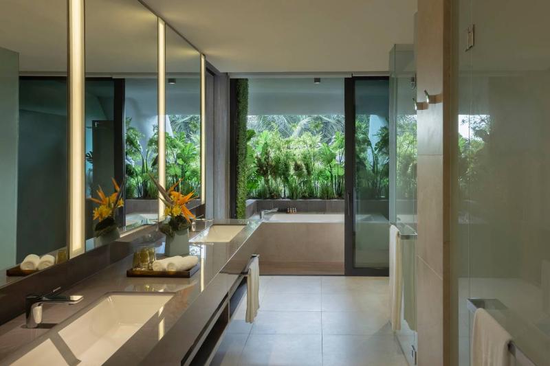 Suite with Terrace, Dusit Thani Laguna Singapore