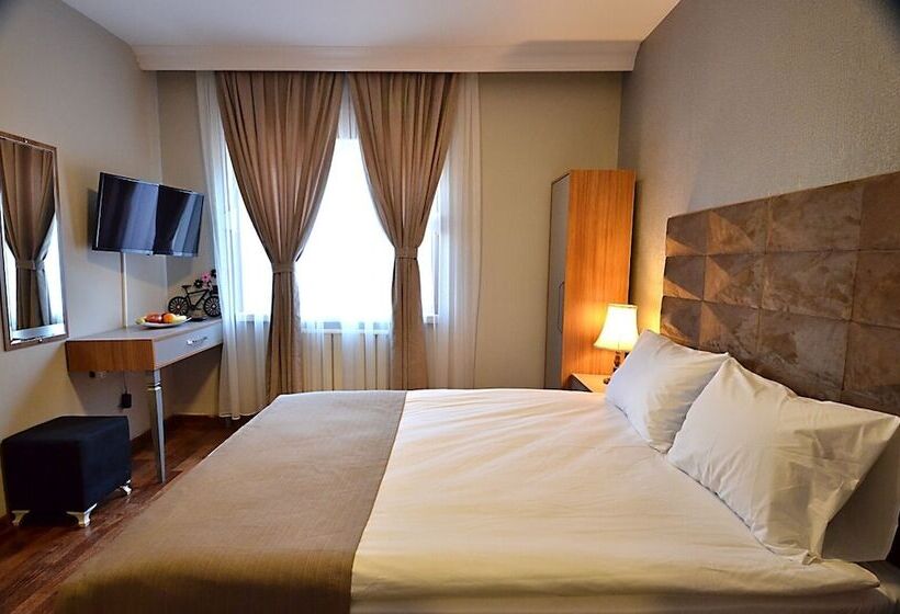 标准间, Cadde 7 Otel