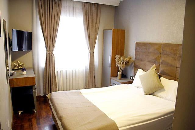 标准间, Cadde 7 Otel