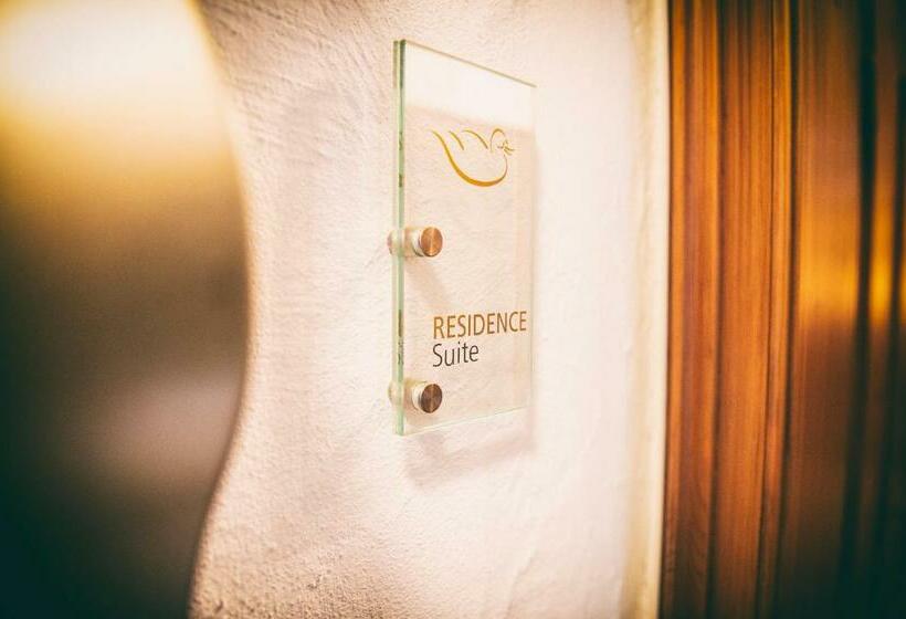 자쿠지 스위트, Restaurant Residence Ente