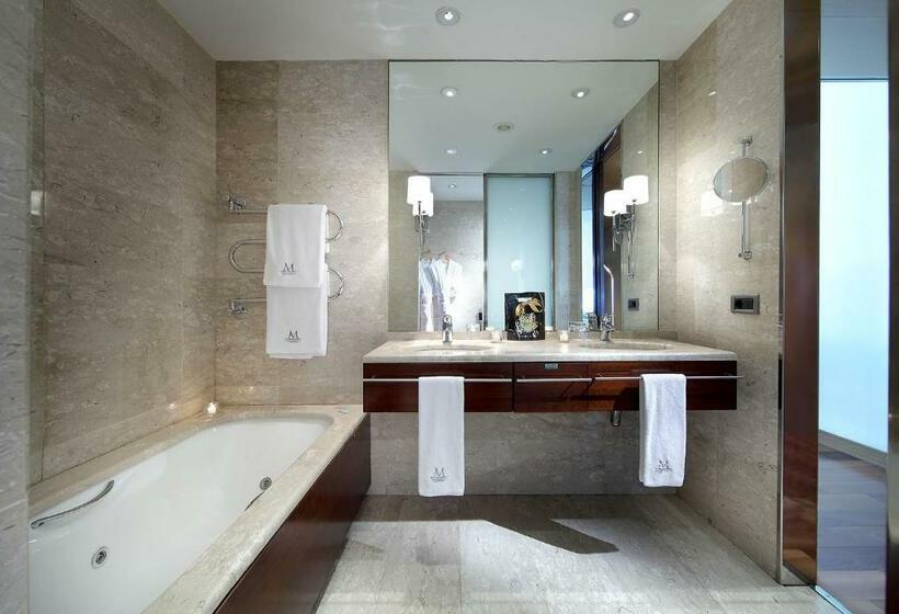 Номер Deluxe, Eurostars Grand Marina Hotel Gl