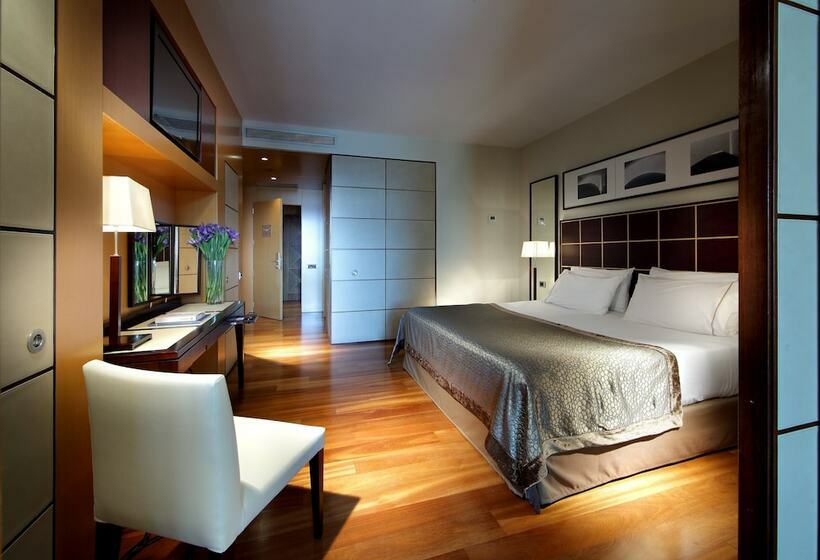 Люкс Вид на Город, Eurostars Grand Marina Hotel Gl