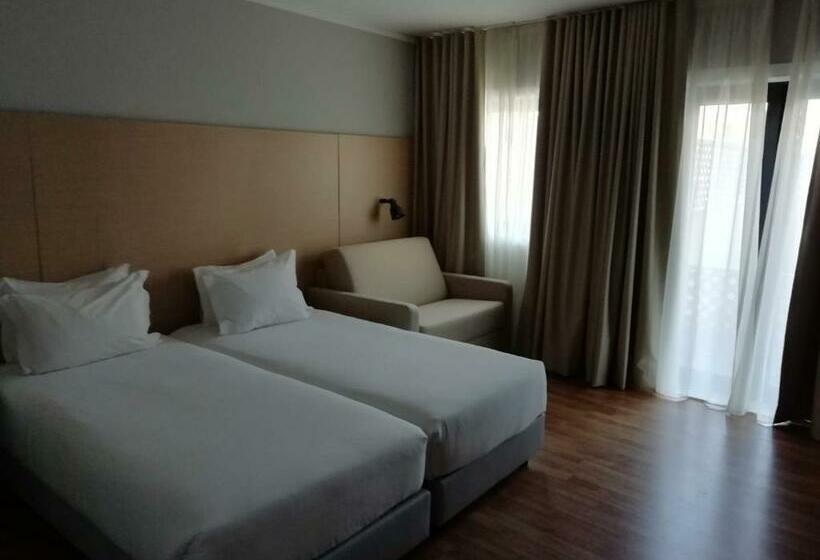 Семейный Номер, Cliphotel