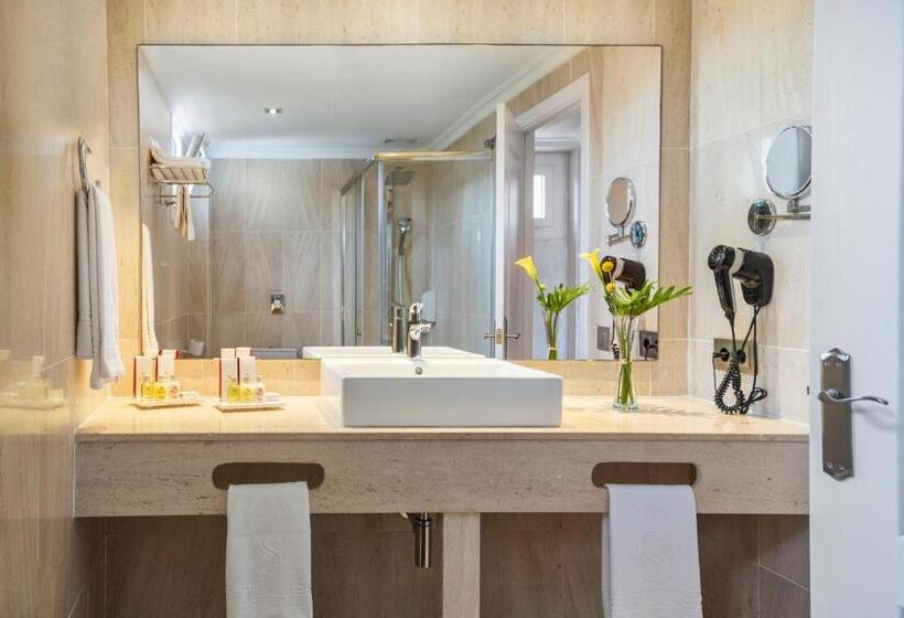 Номер Deluxe, Salles Hotels Marina Portals