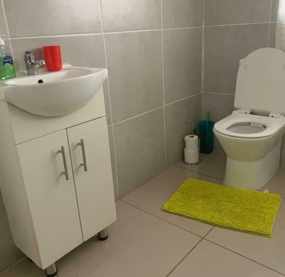 חדר סטנדרט נוף לבריכה, Ouklip Place Hotels