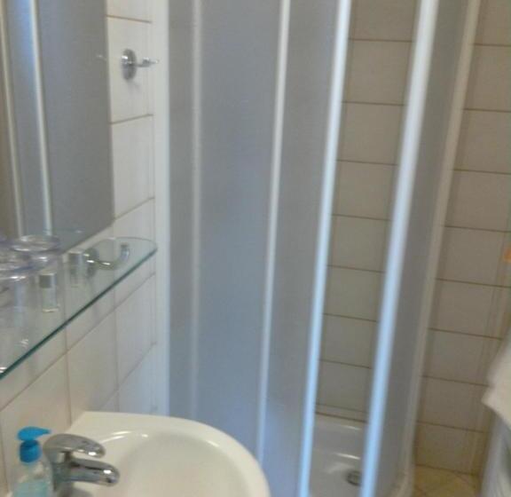 استودیوی استاندارد, Tourist Farm Joannes