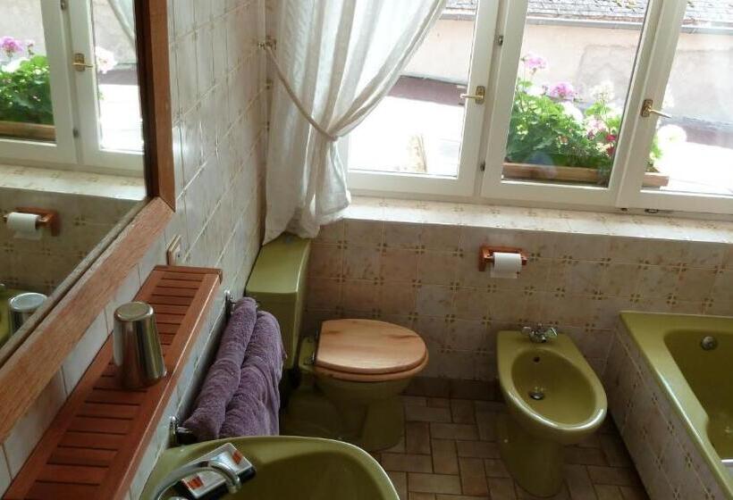 اتاق استاندارد, Chambres D Hôtes L Ecrin Des Saveurs