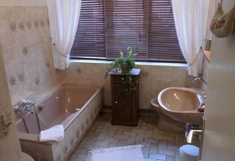 اتاق راحتی, Chambres D Hôtes L Ecrin Des Saveurs