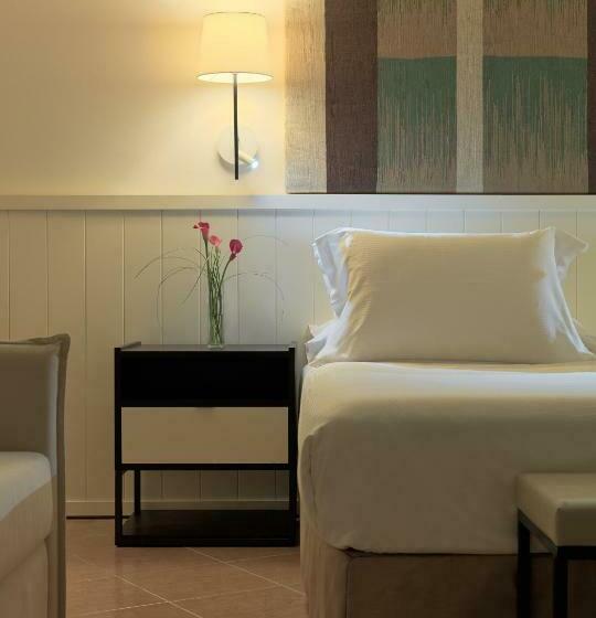 اتاق استاندارد سه نفره, H10 Casa Del Mar