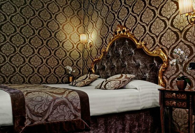 اتاق سوپریور چهار تخته, Tre Archi