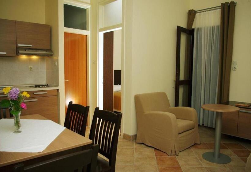 Апартаменты 2 Спальни, Priscapac Resort & Apartments