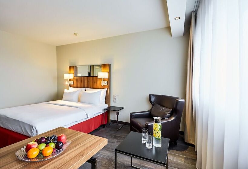 Номер Стандарт, Radisson Blu Conference Hotel, Düsseldorf