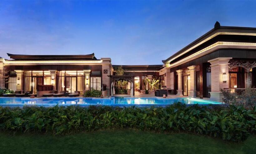 فيلا 3 غرف نوم مزودة بحمام سباحة, Wanda Vista Resort Xishuangbanna