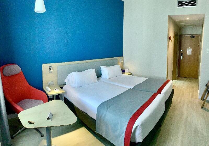 身障者適用スタンダードルーム, Microtel Inn & Suites By Wyndham Amsterdam