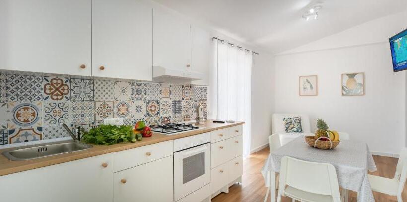 Номер Стандарт, Arricàmpati Rooms In Villa & Rent Car Airport