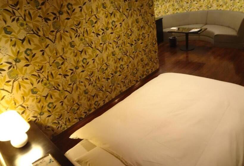 스탠다드 싱글 룸, Royal Hotel Uohachi Bettei