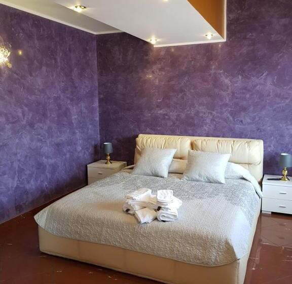 标准间, Liberty Rooms
