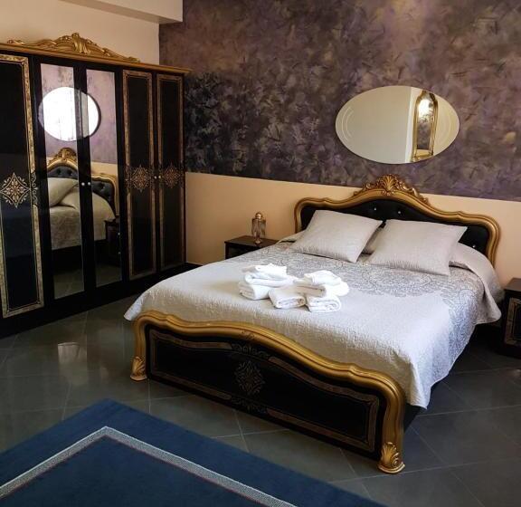 标准三人间, Liberty Rooms