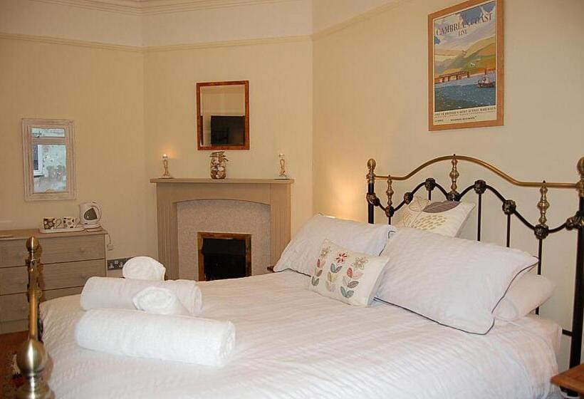 Номер Стандарт, Saint Cadfans Lodge