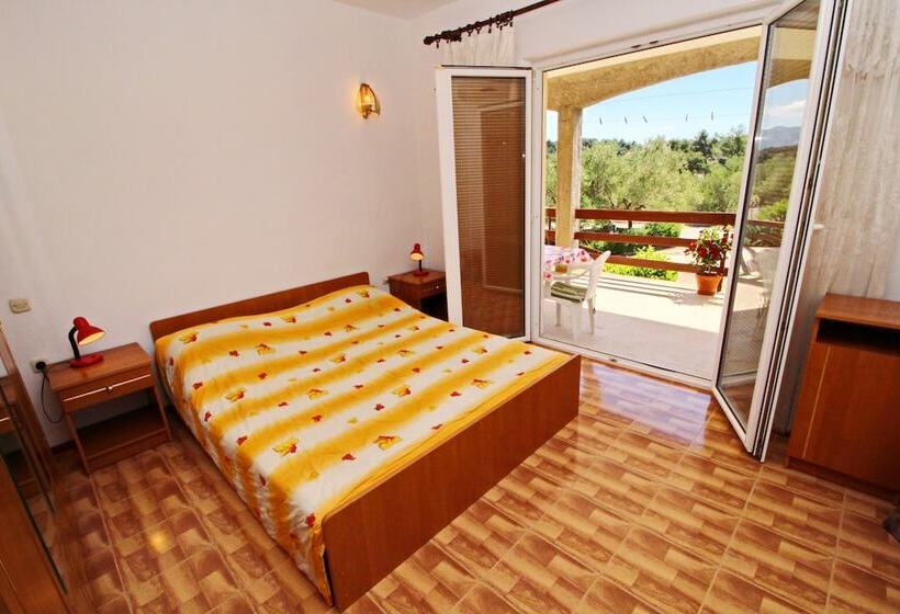 آپارتمان راحتی 1 خوابه, Apartments Veselka