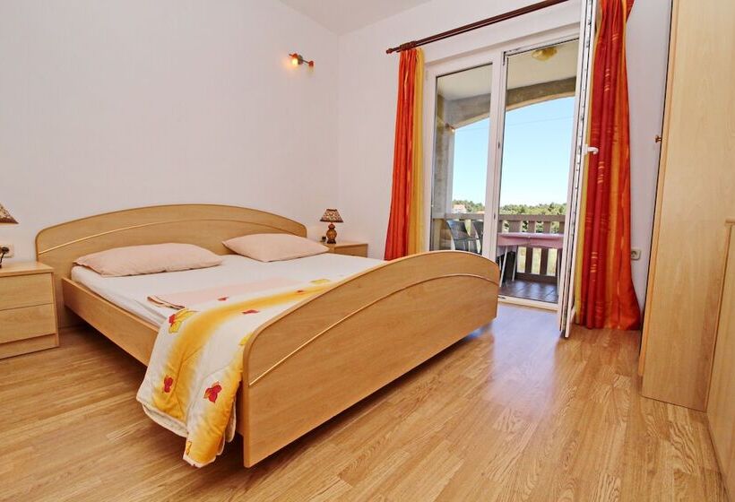 Апартаменты Комфорт 1 Спальня, Apartments Veselka