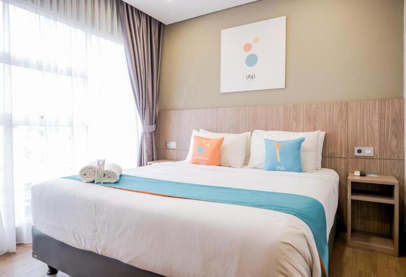 Люкс, Sans Hotel Puri Indah Jakarta