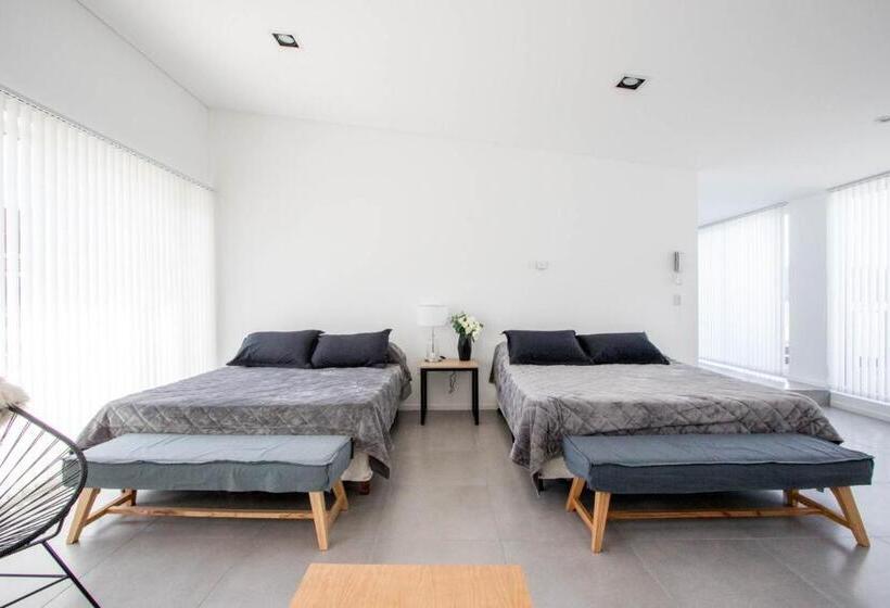 استودیوی لوکس, De La Costa Apartamentos