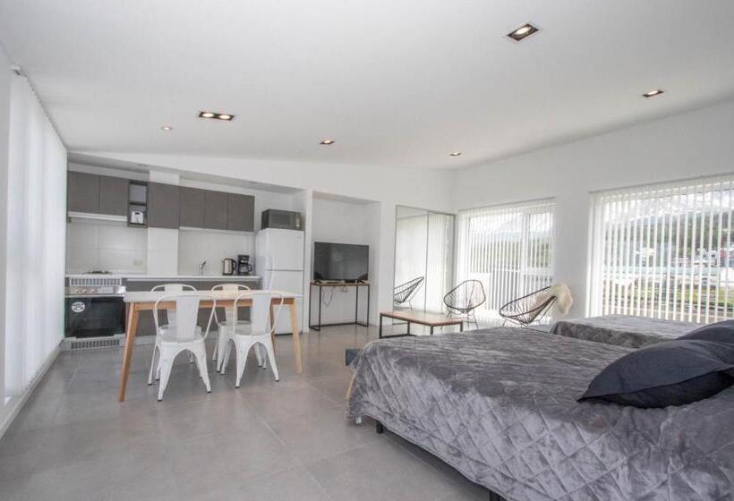 استودیوی لوکس, De La Costa Apartamentos