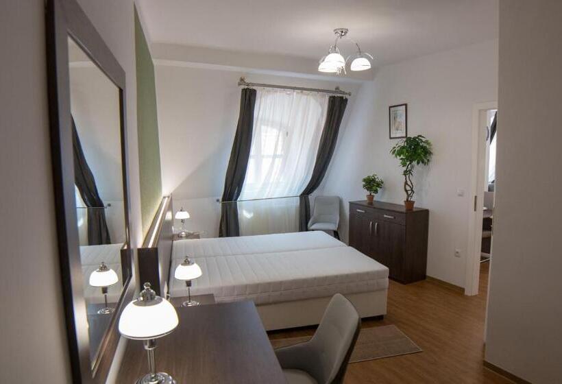 آپارتمان لوکس 1 خوابه, Mecset Apartman