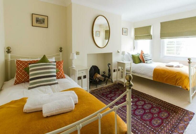 Номер Стандарт, The Portland Guesthouse