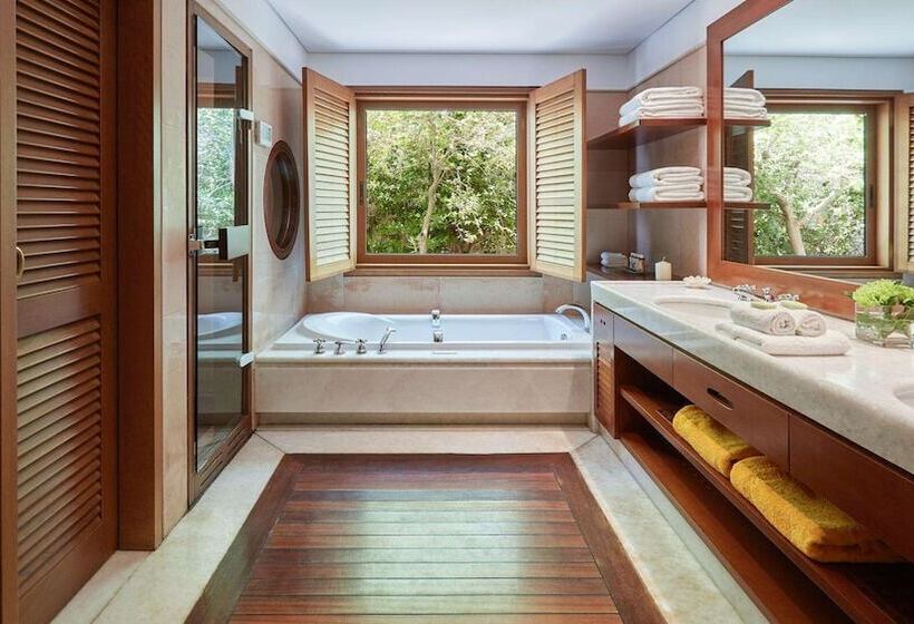 Бунгало Deluxe, Grand Resort Lagonissi