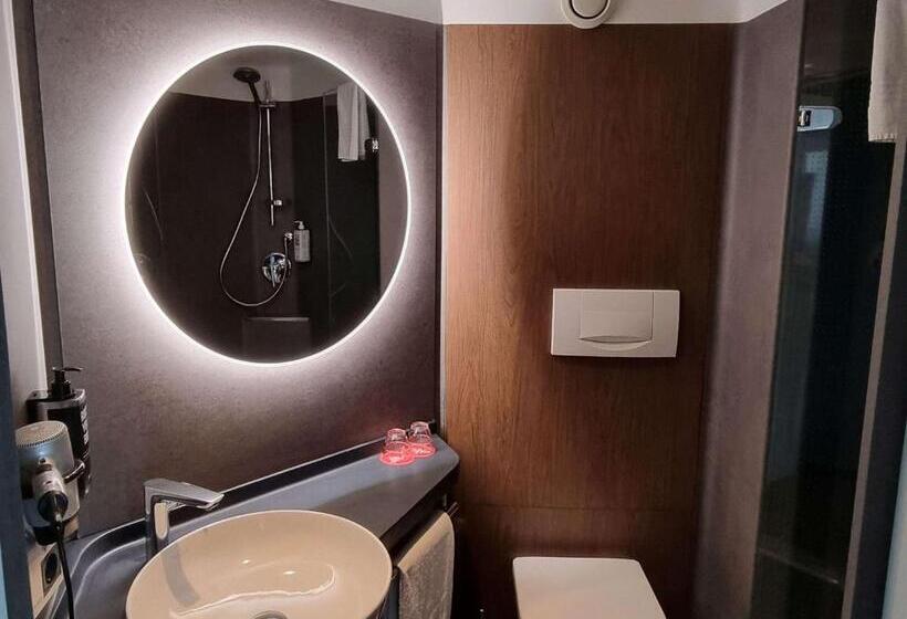 غرفة قياسية, Ibis Luebeck City