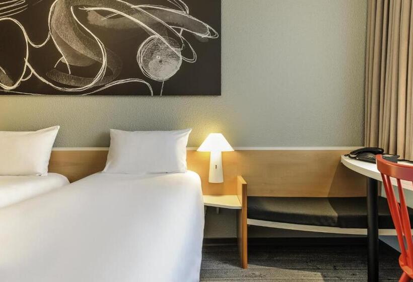 غرفة قياسية, Ibis Luebeck City