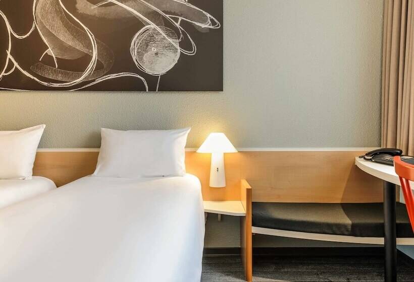 غرفة قياسية, Ibis Luebeck City