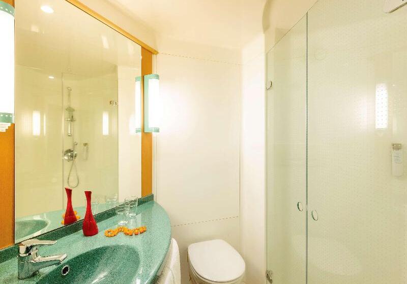 غرفة قياسية, Ibis Luebeck City