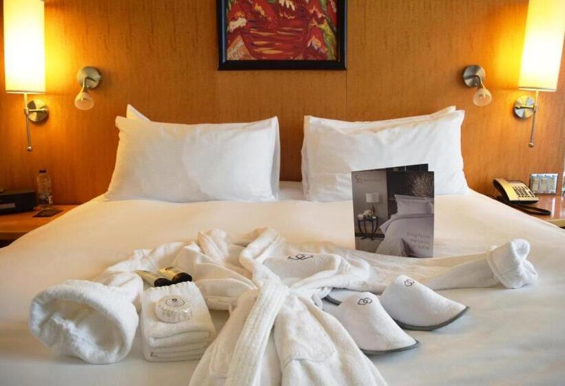 デラックスルーム, Sofitel Montreal Golden Mile