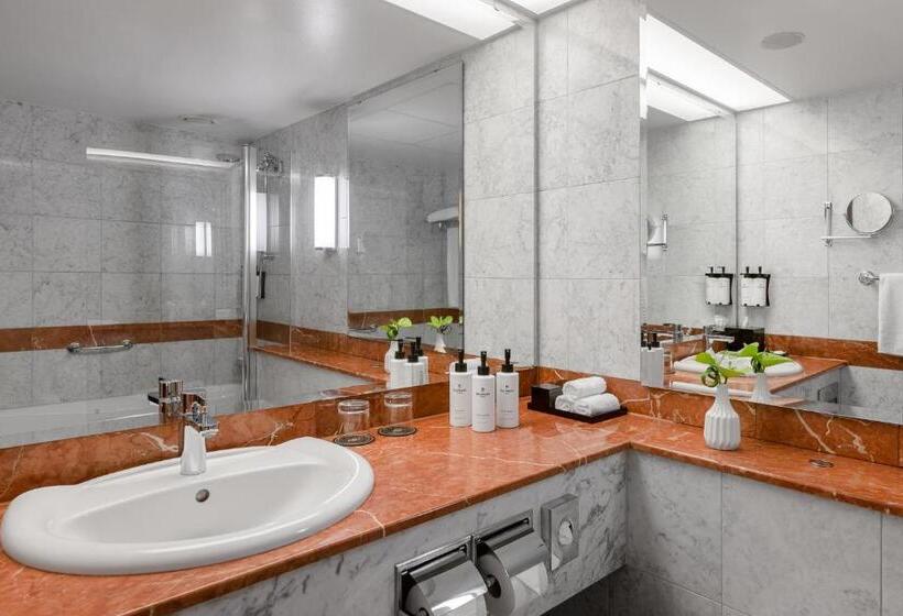 带大床的经典房间, Sofitel Warsaw Victoria