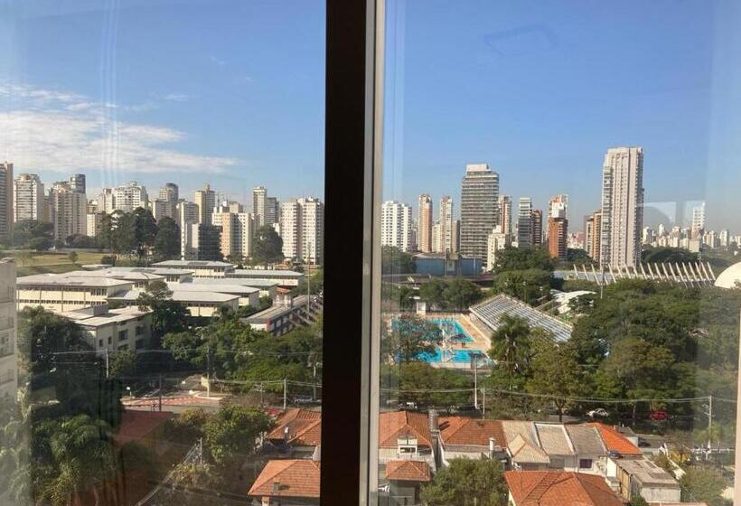 استودیوی استاندارد, Flat Lindo Próximo Ao Ibirapuera